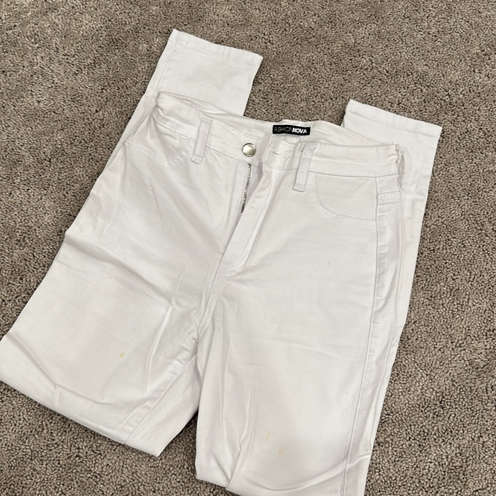 Fashion Nova High Rise White Skinny Jeans (5) - Picture 2 of 5